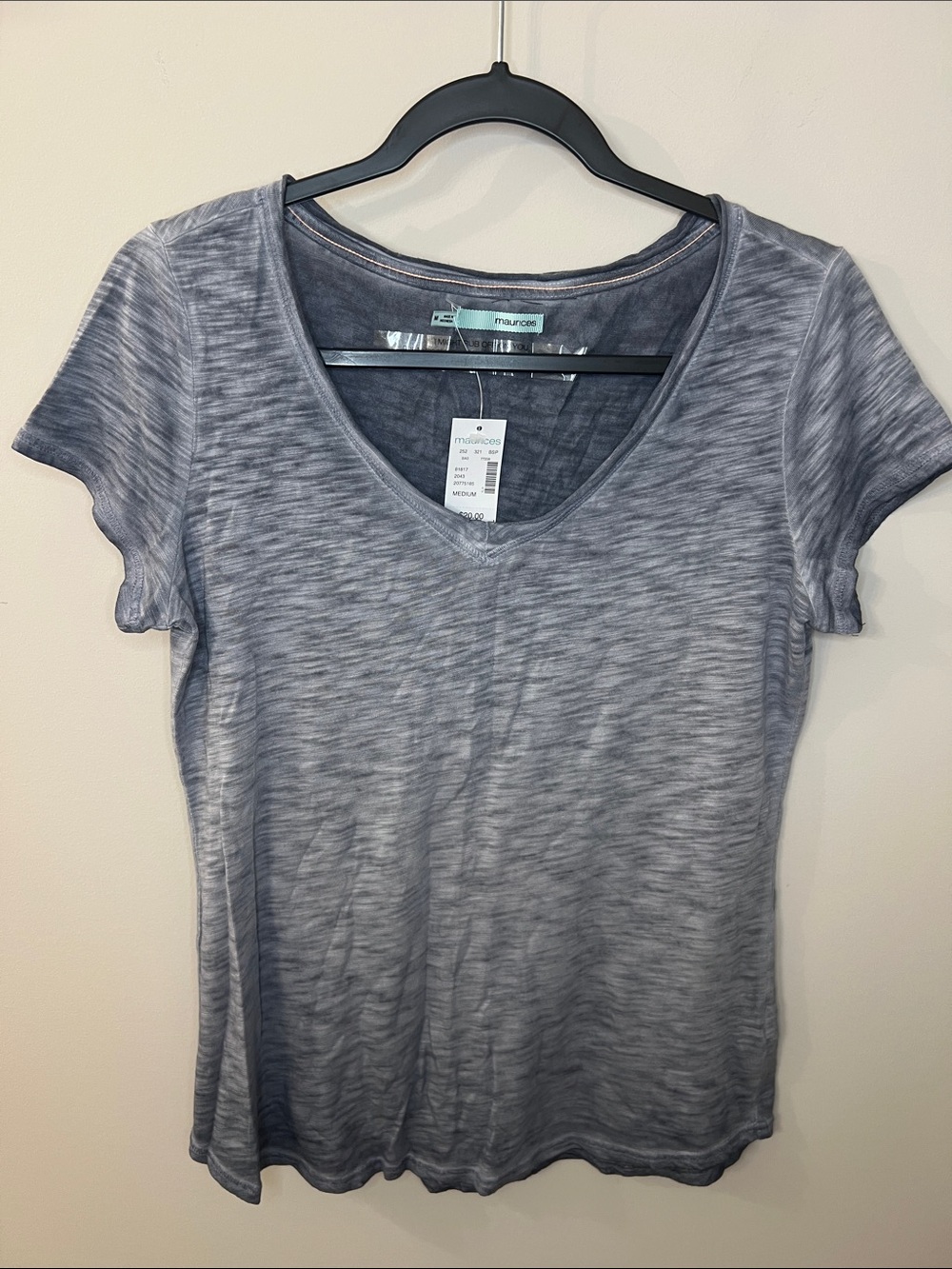 Maurices Gray Heathered V-Neck Short Sleeve Tee